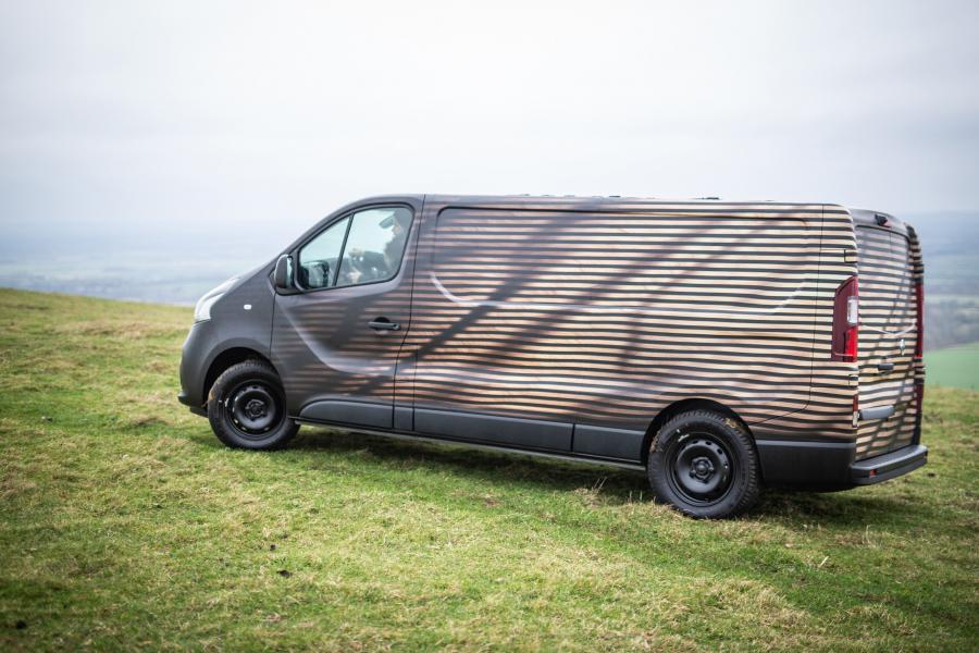  Nissan NV300 Concept Van 2019 года  (фото 6 из 8)